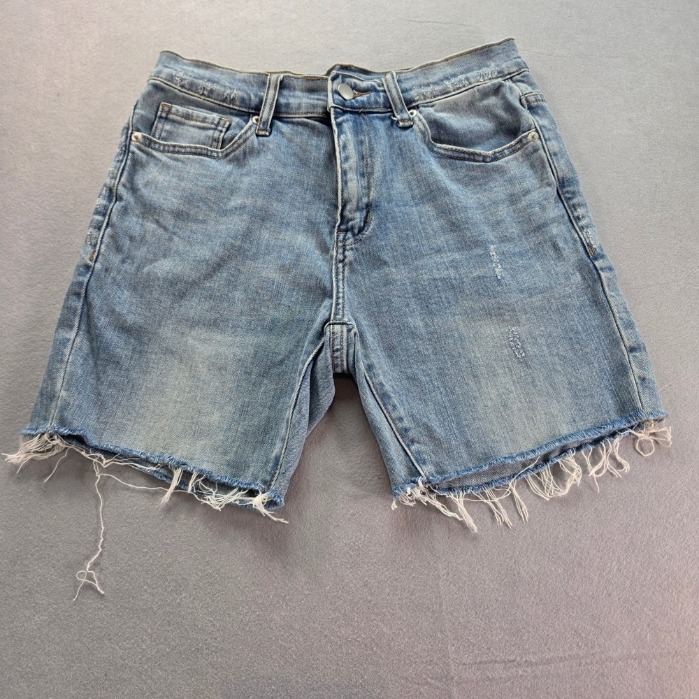 Mnml Womens Light Wash Distressed Denim Shorts Size 29 Cut Off Raw Hem Y2K